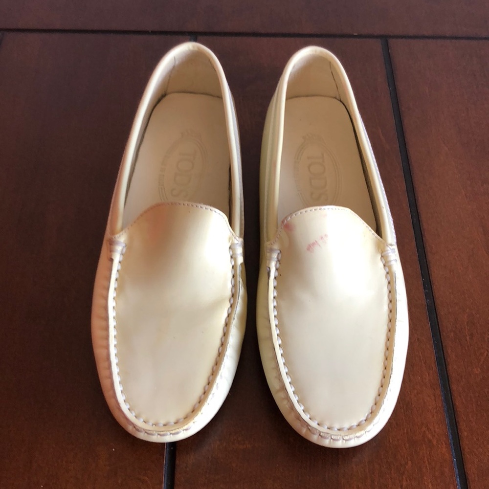 Tod’s flat  for women’s , patent leather  moccasin